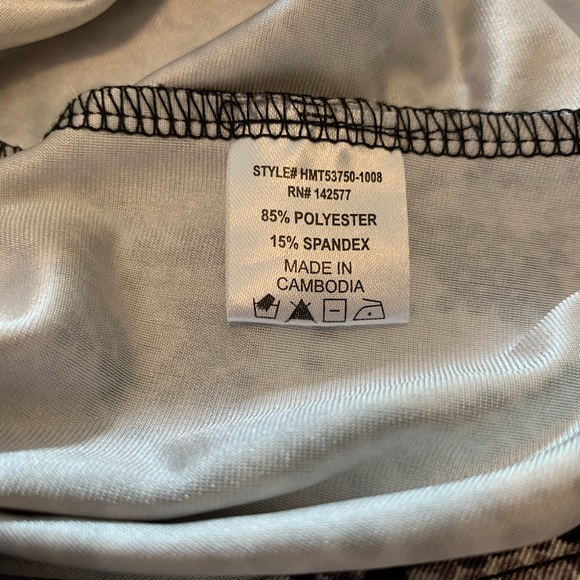 Haute Monde Women’s Gray Snakeskin Bodysuit Shortsleeved Top Sz M - Picture 4 of 5